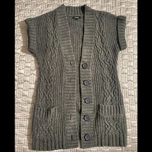 Short Sleeve Cable Knit Buttoned Cardigan